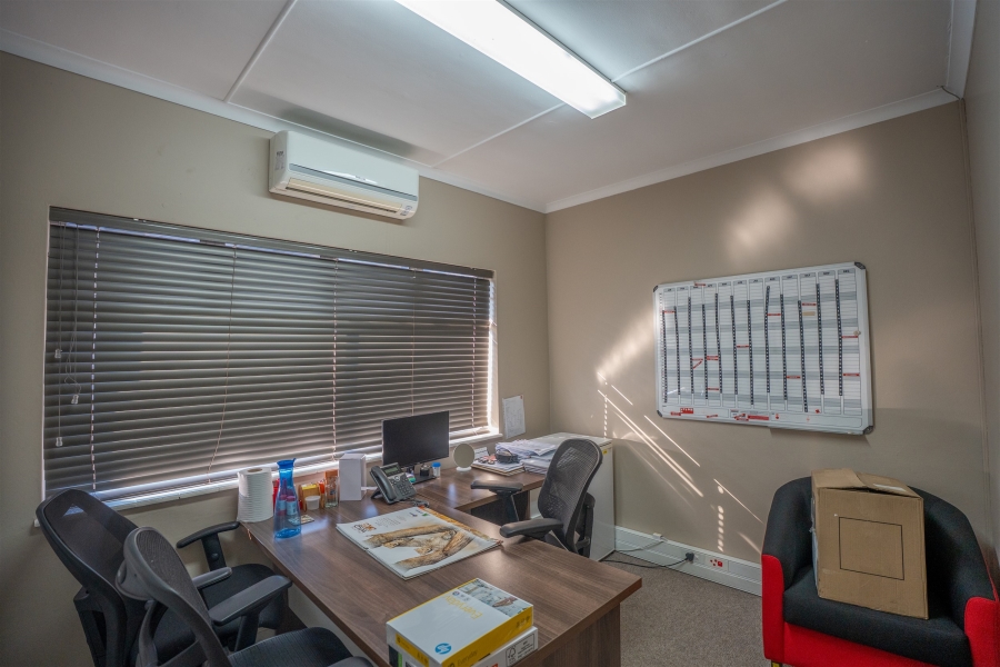 Commercial Property for Sale in Vincent Eastern Cape